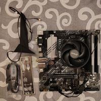 Scheda madre B550M-A Wi-Fi Ryzen 5 3600 16gb ram