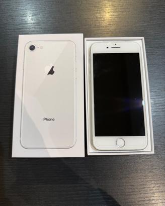iPhone 8 64 GB argento con scatola e accessori
