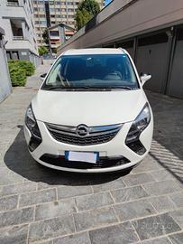 Auto  Opel Zafira Tourer Turbo, GPL, 7 POSTI - SUV