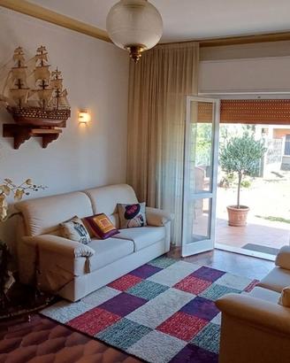 Villa bifamiliare, vendita piano terra