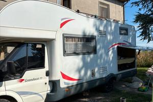 Camper Roller Team Granduca 77
