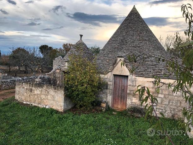 Scambiodue trulli rustici con 9200 metri di terra