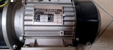 pompa vasca idromassaggio jacuzzi