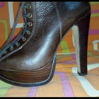 Stivaletto in pelle con pelliccia, n.36