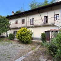 CASA INDIPENDENTE A VARALLO POMBIA