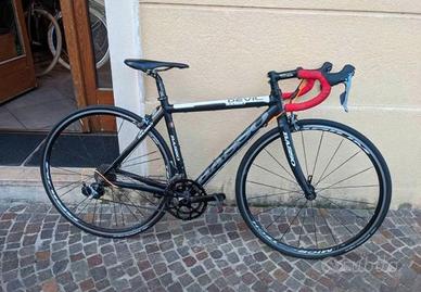 Bici da corsa Devil Basso