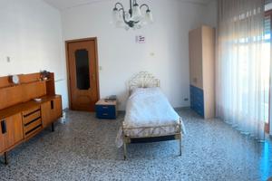 Camera in via Giovanni della Casa n.20