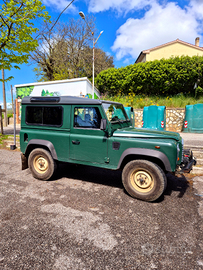 Land Rover Defender 90