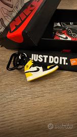 Jordan 1 high yellow - portachiavi keychain