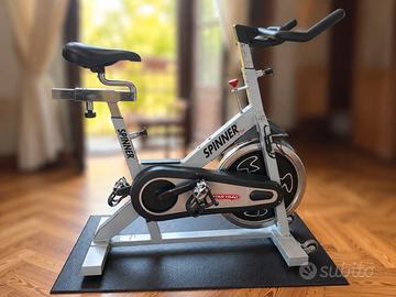 Spin Bike Spinner Pro Star Trac