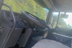 volvo 250 pronto lavoro cassone e postosto