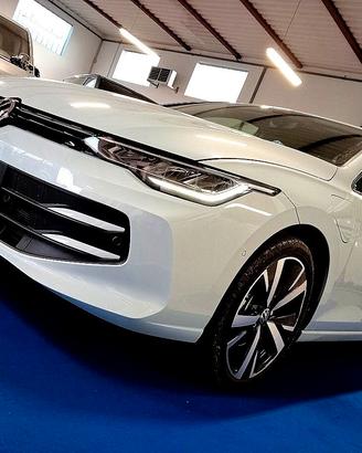 Volkswagen Golf 1.5 TSI eHybrid 204cv DSG 18" LED