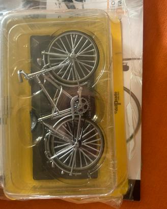 Modellino bici da donna 1960