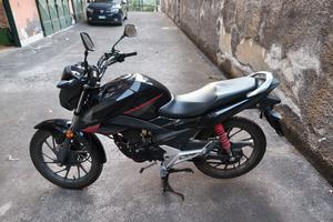 Honda CB125F