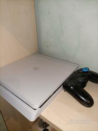 PS4 Slim bianca 500 gb + cuffie gaming