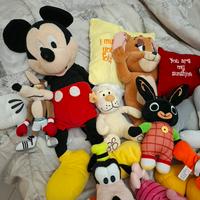 peluches vari personaggi 