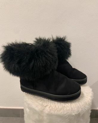 Stivali neri con pelo numero 39