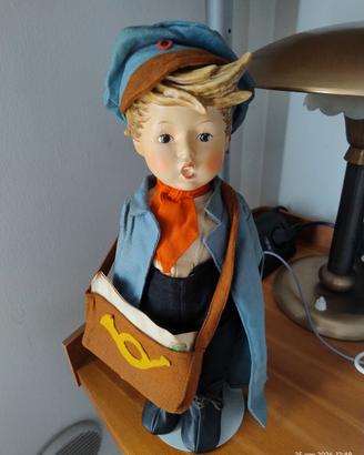Goebel  M.I. Hummel  Statua, Postman 119/D