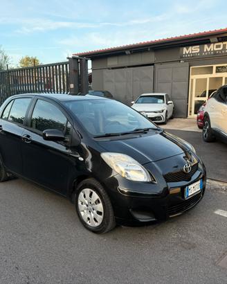 Toyota Yaris 1.3 5 porte - Tutto incluso - Superpr