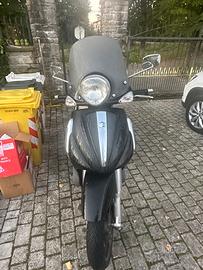 Piaggio beverly 400