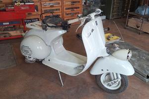 Piaggio Vespa 125 (VN) Farobasso