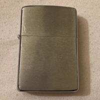 RARO Zippo regular 1979