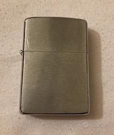 RARO Zippo regular 1979