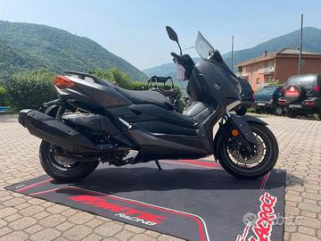 Yamaha X-Max 400