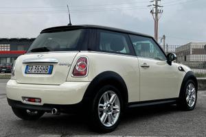 MINI COOPER D 1.6