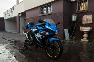 SUZUKI GSXR 125