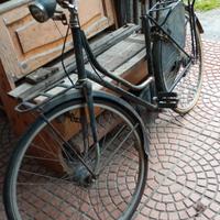 Graziella e bici vecchia