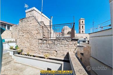 Casa d'epoca indipendente rifinita a Terlizzi