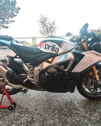 Aprilia Tuono V4 1100 Factory