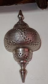 lampada applique metallo  sagomato e traforato 