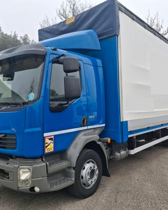 VOLVO FL 260