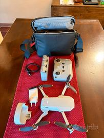 DJI Mini 2 Fly More Combo