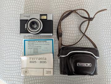 
Macchina Fotografica Vintage Ferrania 3M 3025 - F