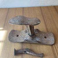 Incudine da calzolaio in ghisa con martelletto
