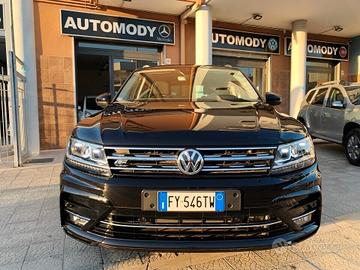 Volkswagen Tiguan 2.0 TDI SCR R-LINE 150 CV COOKPI