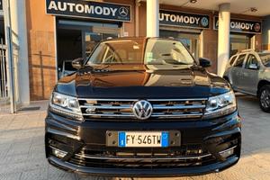 Volkswagen Tiguan 2.0 TDI SCR R-LINE 150 CV COOKPI
