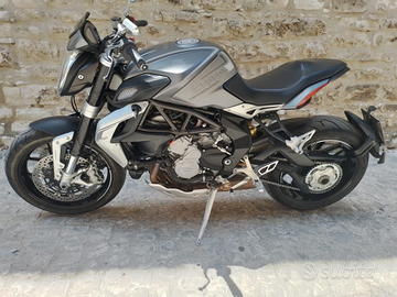 Vendo moto MV Agusta