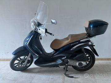 Beverly 300 tourer