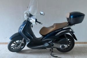 Beverly 300 tourer