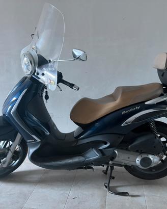 Beverly 300 tourer