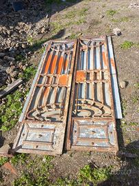 Cancello pedonale a 2 ante antico.