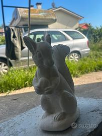 Scoiattolo in cemento