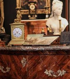 valuto  mobili, dipinti ed oggetti d'epoca 