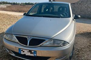 Lancia Y