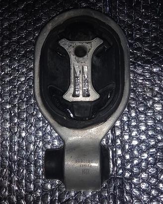 supporto inferiore nissan juke1.5 