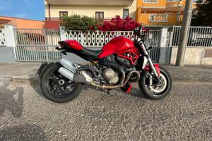 Ducati monster 1200